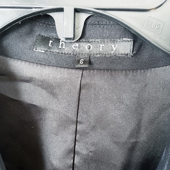 Theory Three Button Blazer Front Pockets Women’s Size 6 - Picture 7 of 9